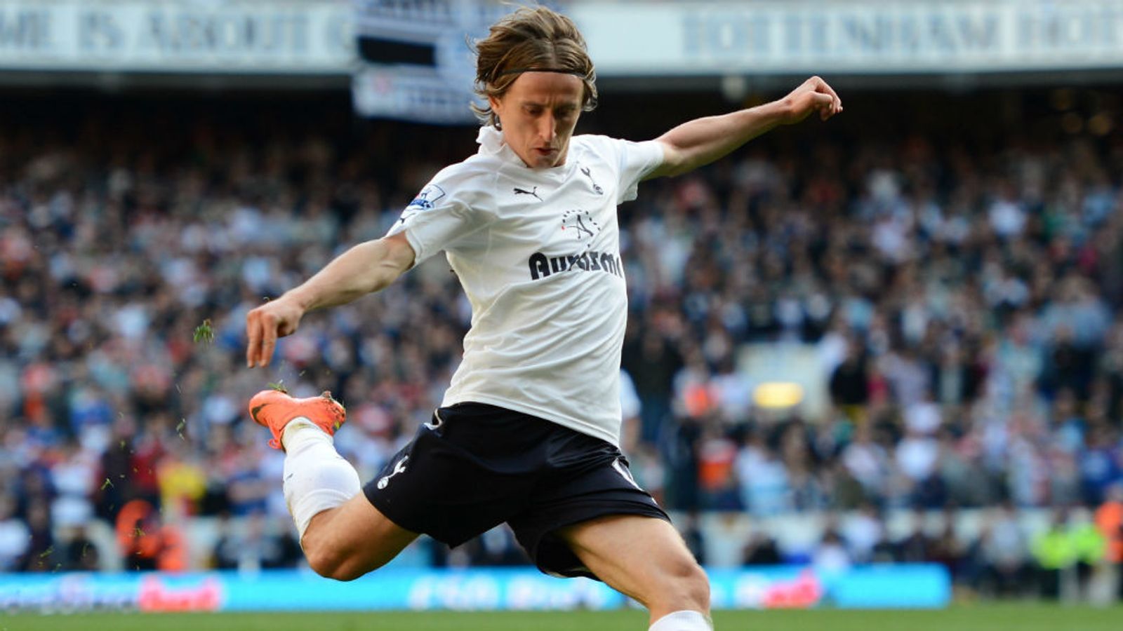 Dzeko - City right for Modric | Football News | Sky Sports