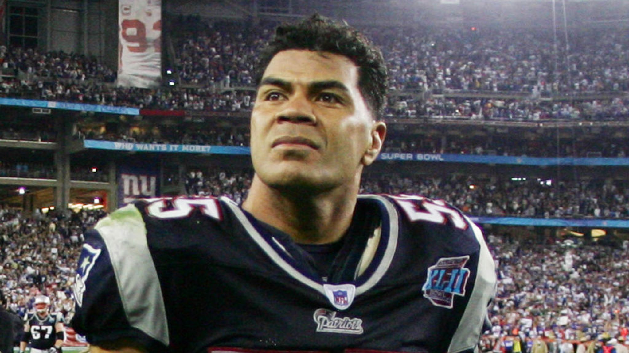 Junior Seau, former NFL linebacker, dead at 43; Cops are