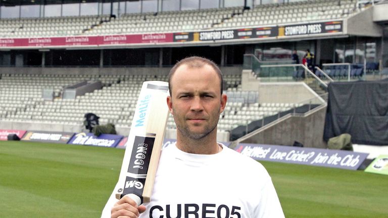 Publicity shot for Cure Leukaemia through the JustTextGiving service by Vodafone