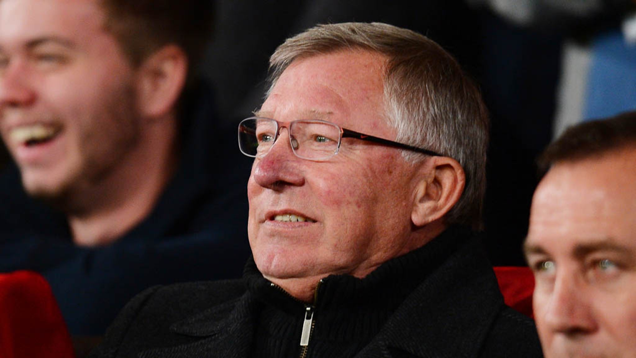 Sir Alex Ferguson is keeping his fingers crossed that Manchester United ...