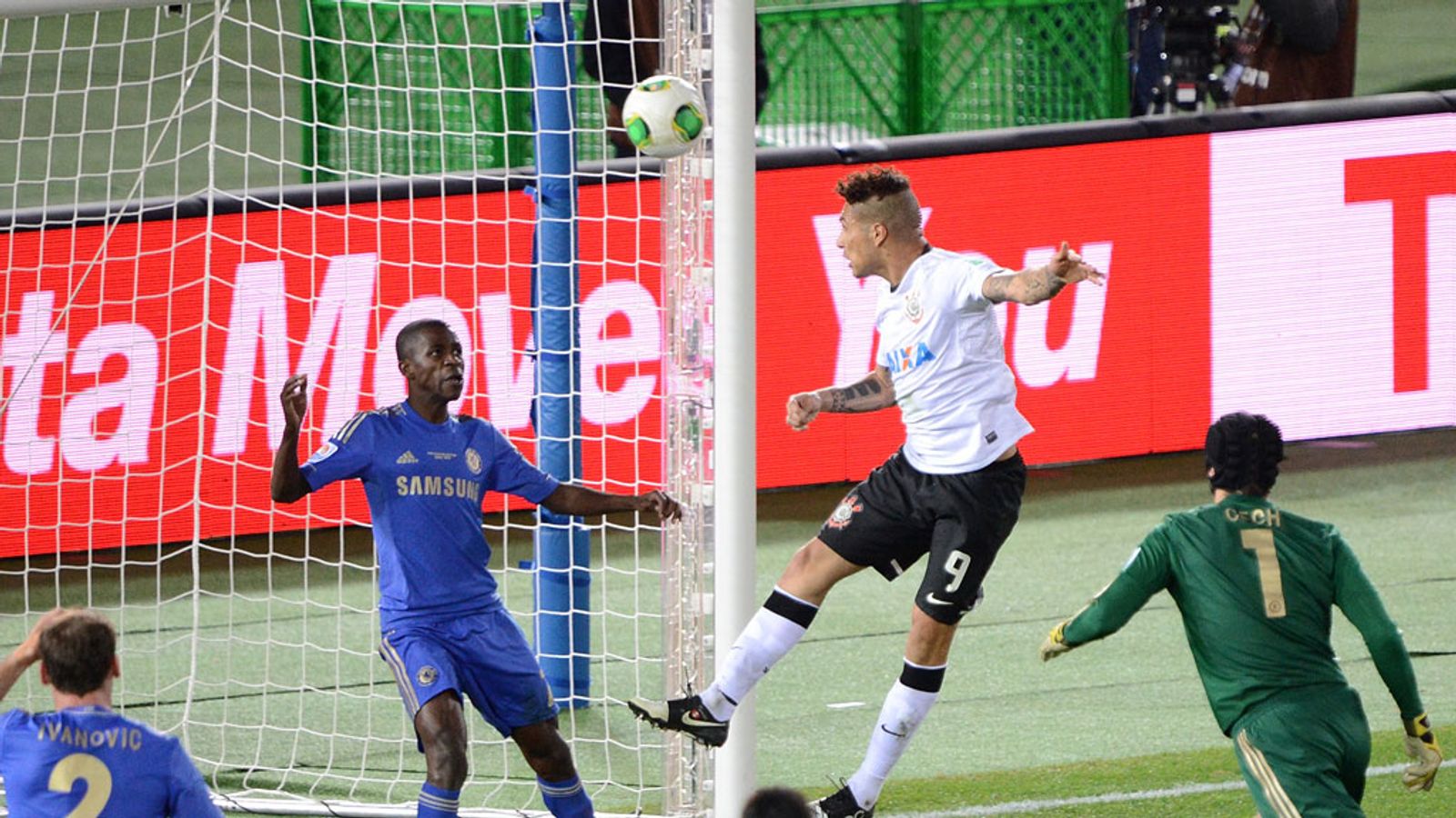 Paolo Guerrero's header saw Corinthians beat Chelsea 1-0 in Club World