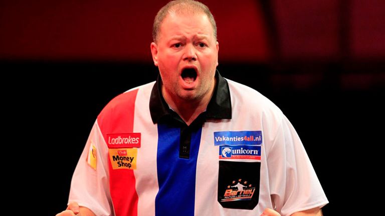Raymond van Barneveld: fired in nine maximums and finished the match with an average of 102.32