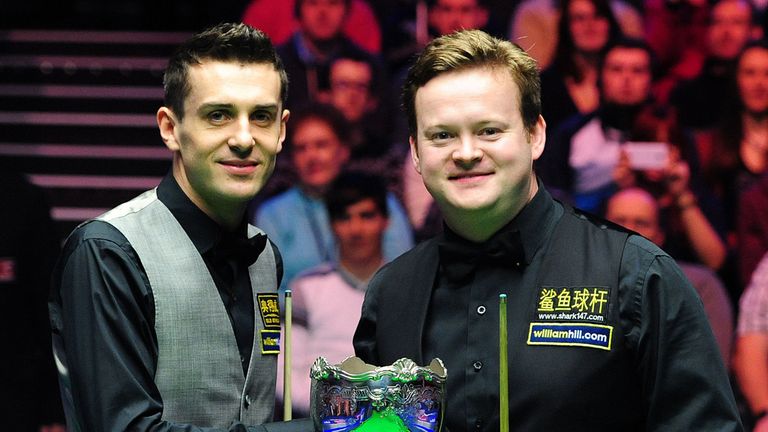 Mark Selby and Shaun Murphy: fighting it out for the title at the Barbican Centre in York