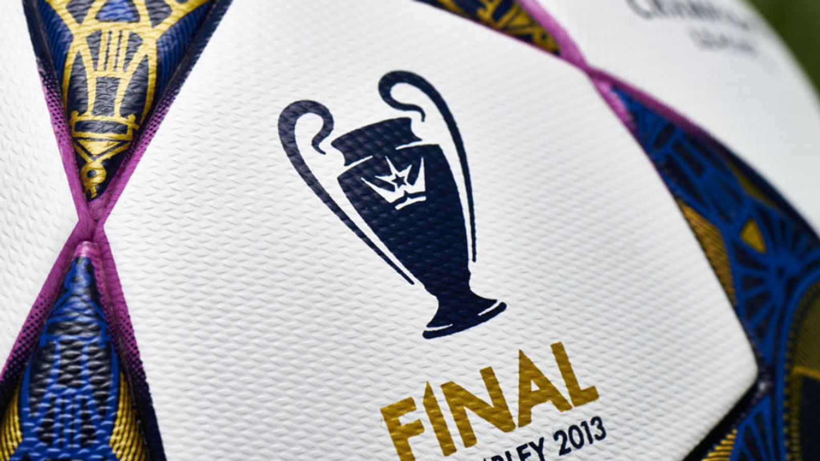 Adidas Champions League 2013