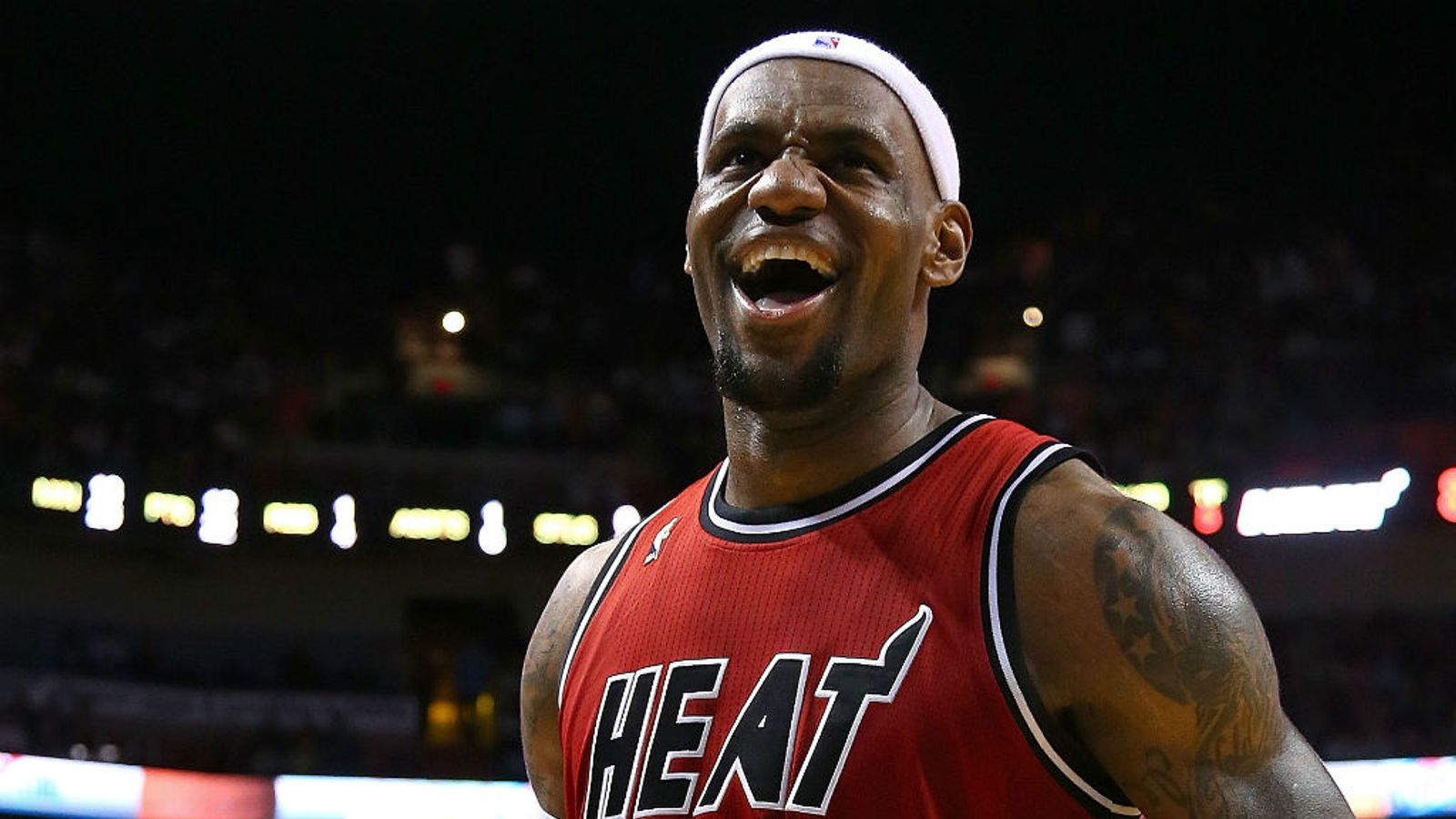 NBA Review: LeBron James matches season high as Miami Heat beat