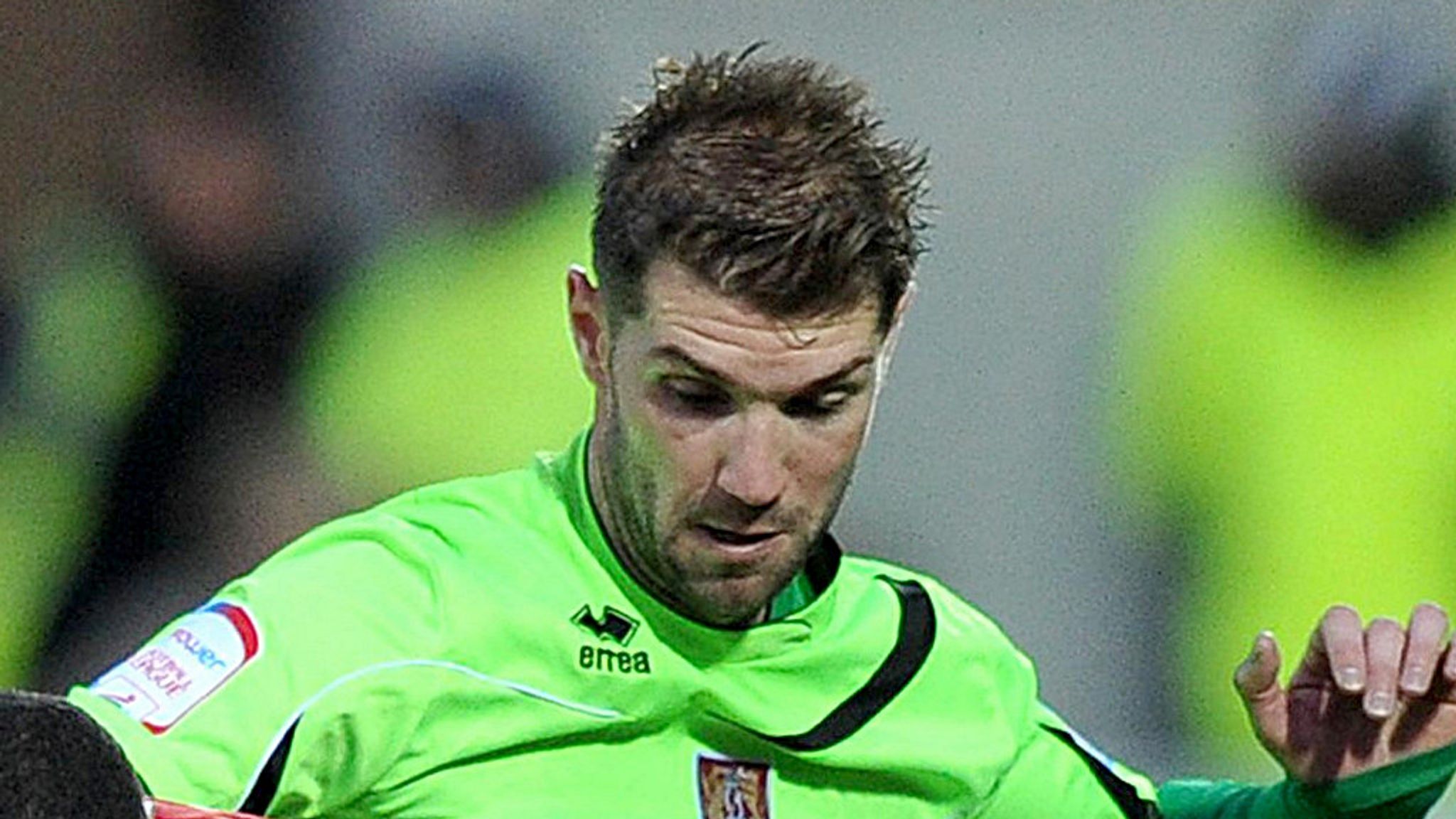 Gulls agree Harding deal | Football News | Sky Sports