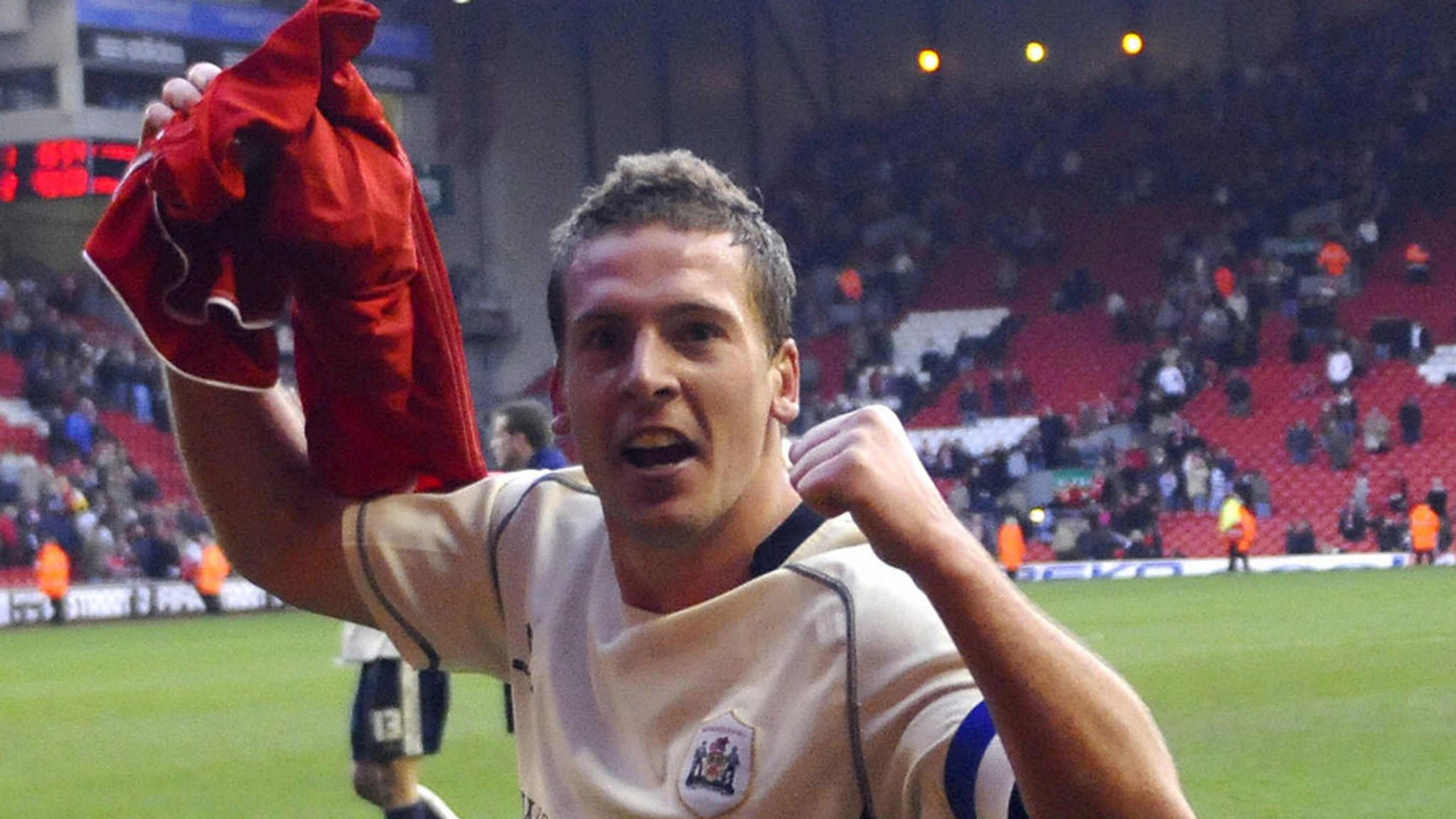 Brian Howard brings end to playing career to move into sports