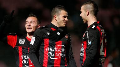 Image of Valentin Eysseric: Heavy challenge injured Clement