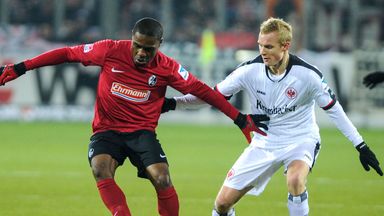 Image of Cedrick Makiadi (left): Leaving Freiburg for Werder Bremen
