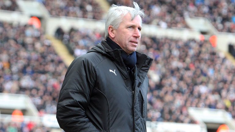 Alan Pardew: Newcastle boss looking for top-ten finish