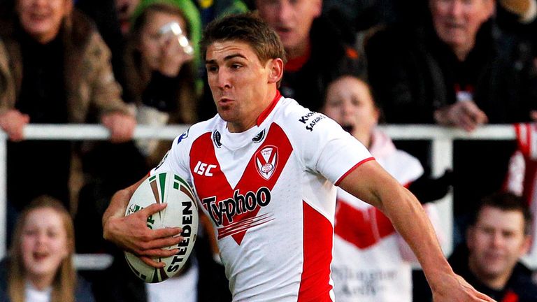 Tommy Makinson: Early try set St Helens on their way