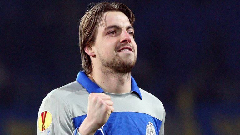 Tim Krul: 'We think he will be out for a maximum four weeks, five weeks, but we are hoping for less than that.'