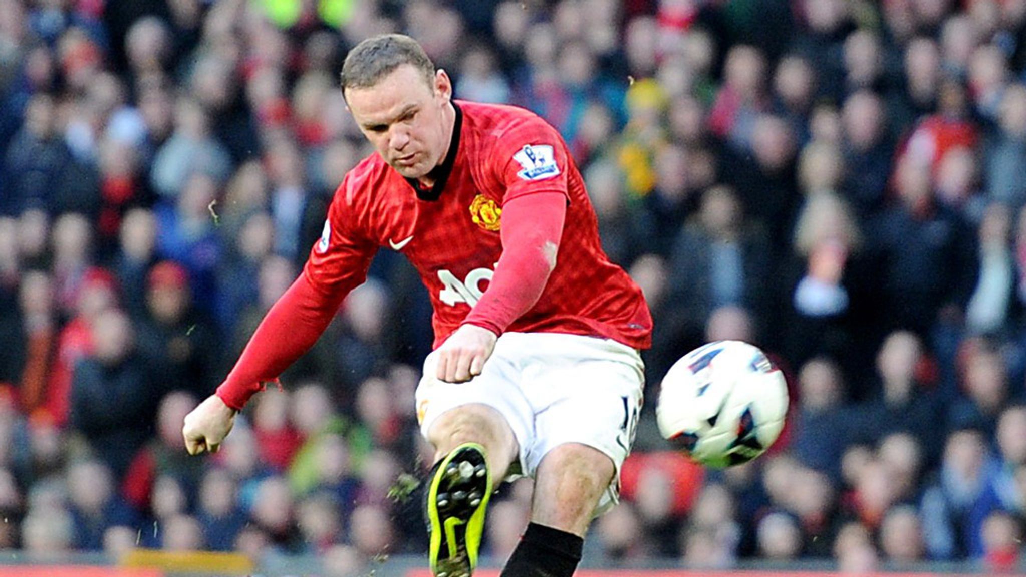 Manchester United striker Wayne Rooney feels fit and ready for battle