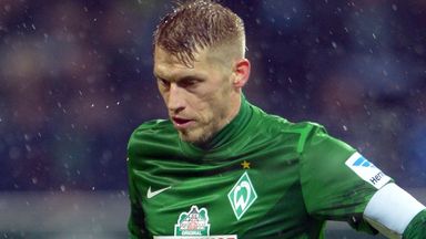 Image of Aaron Hunt: Admits he has considered a move abroad