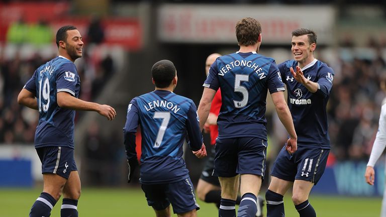 Tottenham Hotspur's Jan Vertonghen celebrates scoring the opening goal of the game against Swansea with his team-mates