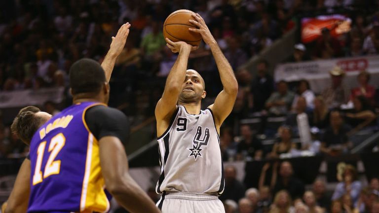 Tony Parker takes a shot against the Los Angeles Lakers