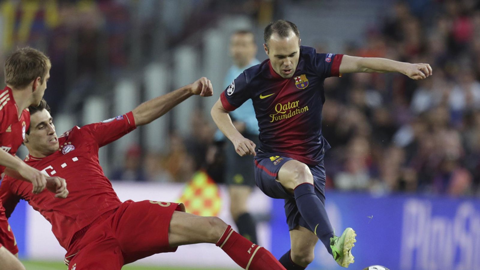 Transfer News: Barcelona Midfielder Andres Iniesta Keen To Sign New ...