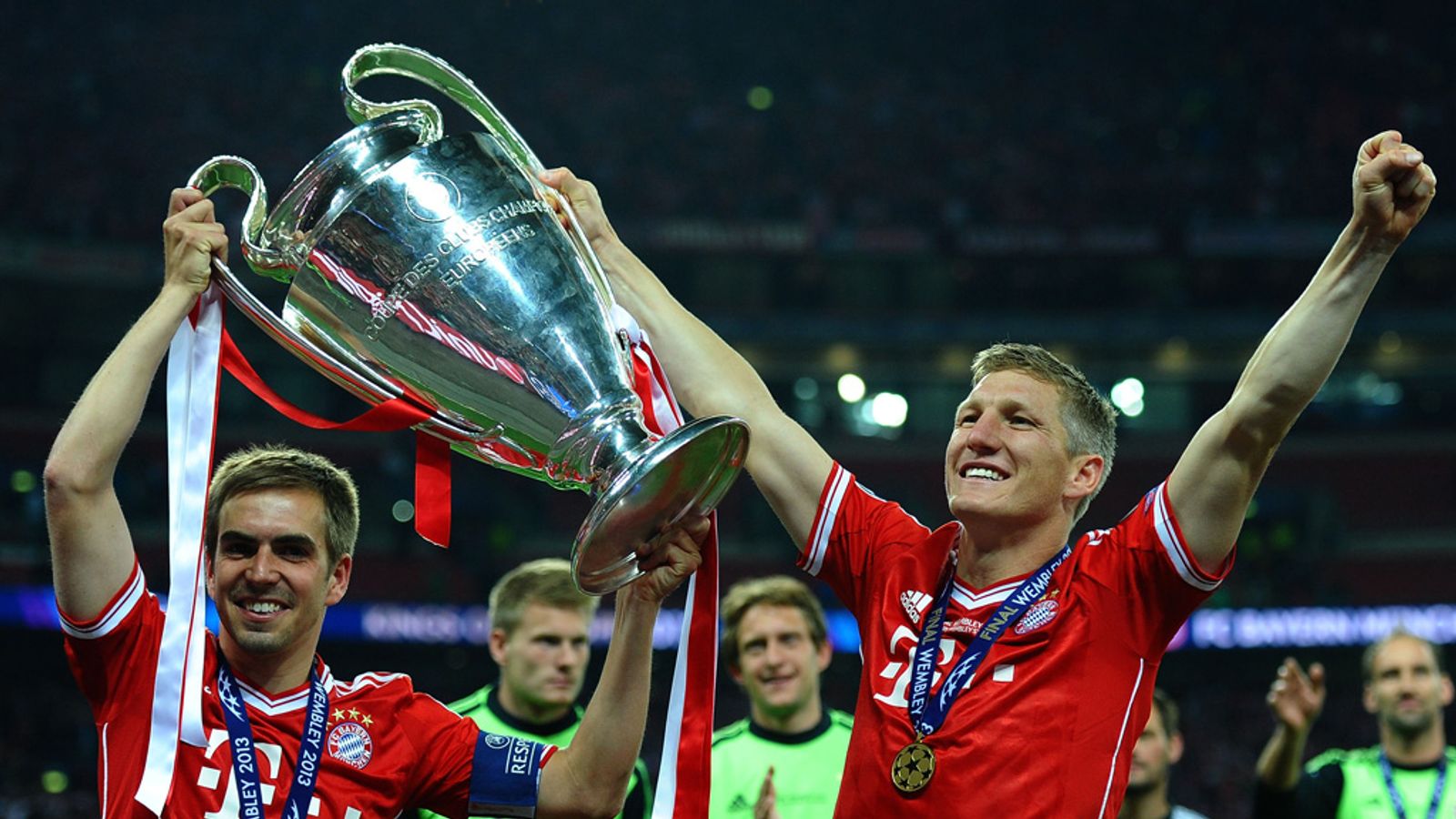 Champions League: Bayern Munich's Lahm and Schweinsteiger delighted