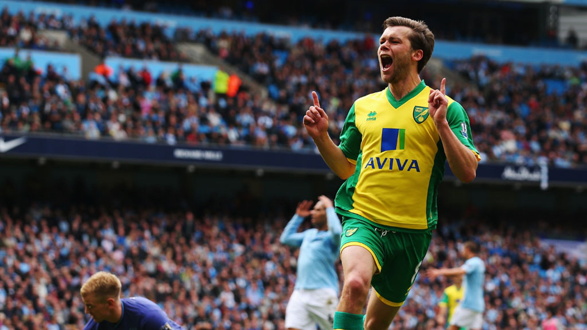 Jonny Howsons stunning winner for Norwich condemns Manchester City to 3-2 defeat Football News Sky Sports
