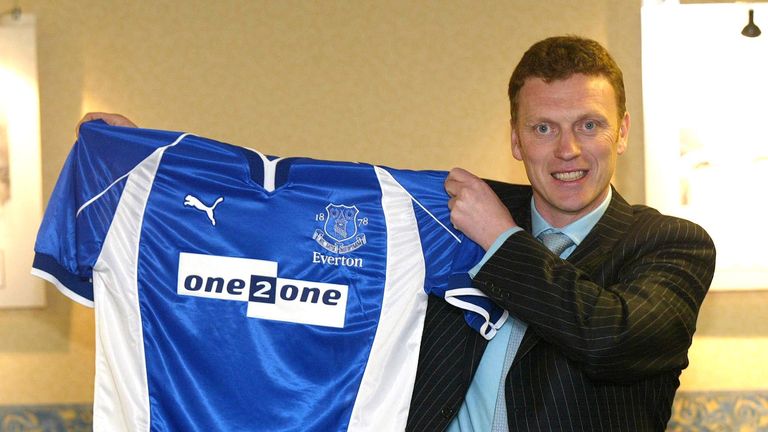David Moyes is unveiled as the new Everton manager during a press conference at Goodison Park (2002)