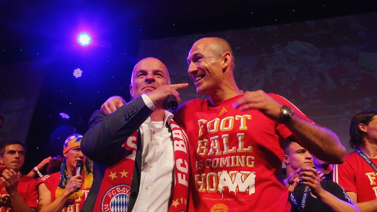Stadium commentator Stephan Lehmann and Arjen Robben attend the Bayern Munich Champions League Final banquet at Grosvenor House.