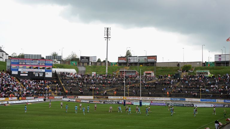 General view during the Super League match between Bradford Bulls and London Broncos at Odsal Stadium
