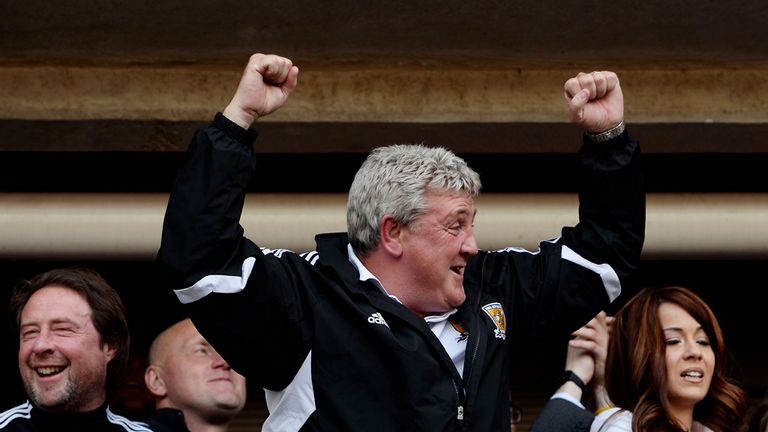 Steve Bruce the Hull manager celebrates 