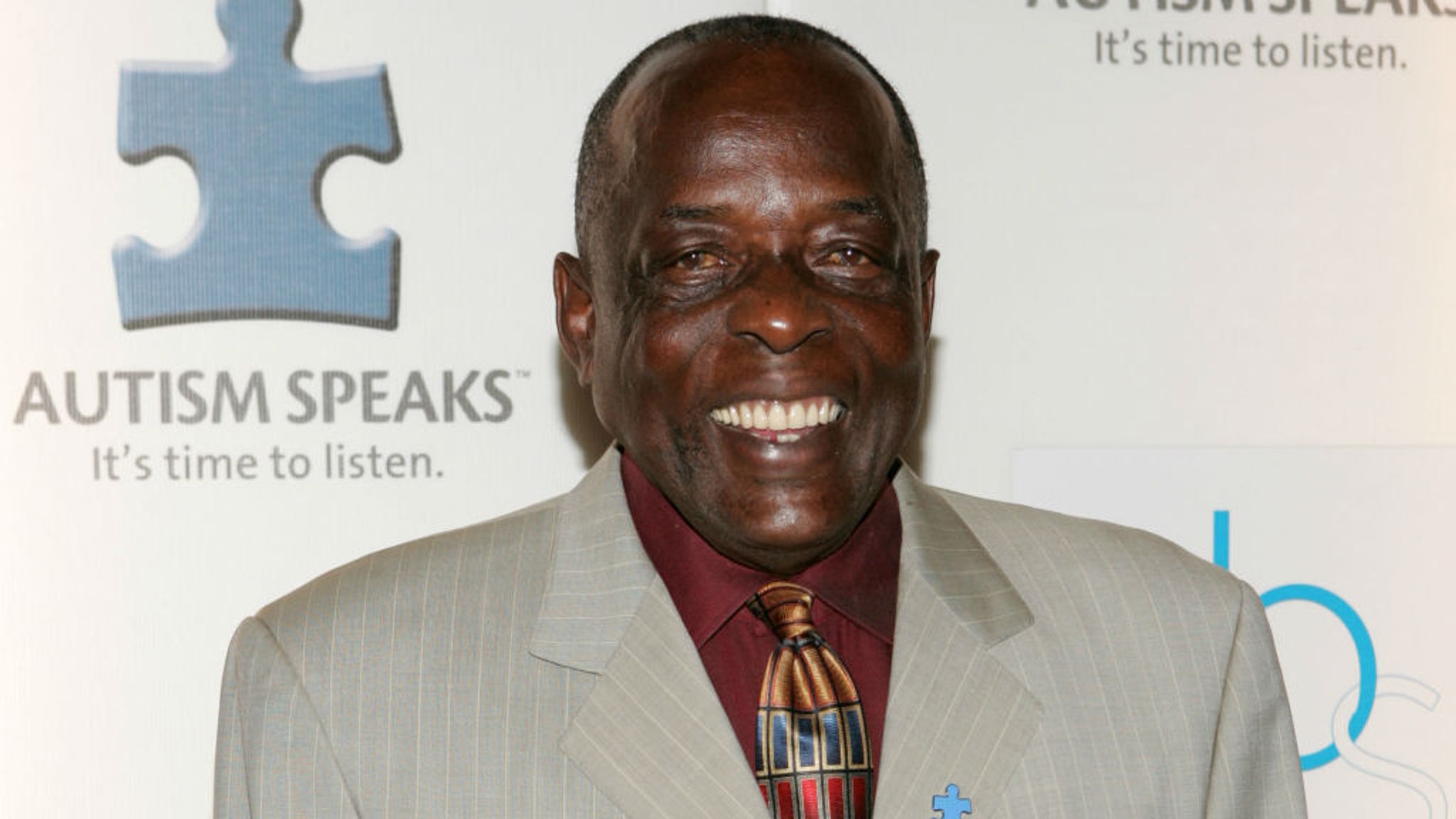 Deacon Jones, Fearsome N.F.L. Defensive End, Dies at 74 - The New