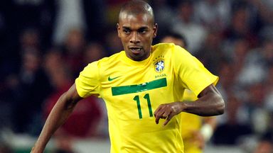 Image of Fernandinho: Manchester City midfielder delighted with Brazil recall