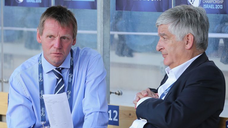 FA Chairman David Bernstein speaks to Stuart Pearce