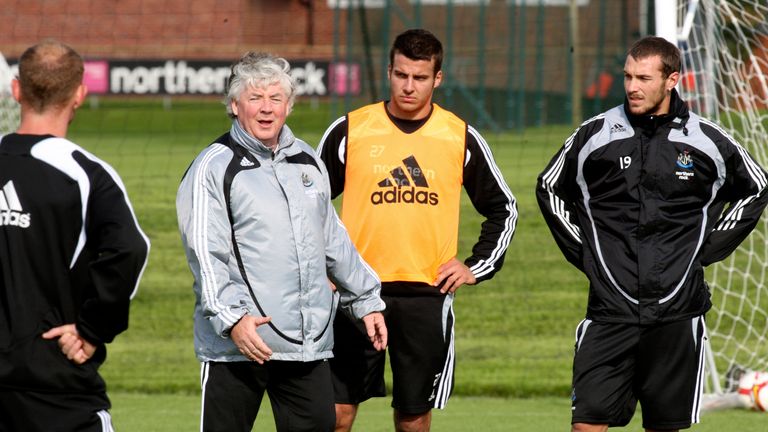 Newcastle manager Joe Kinnear with Steven Taylor at training.