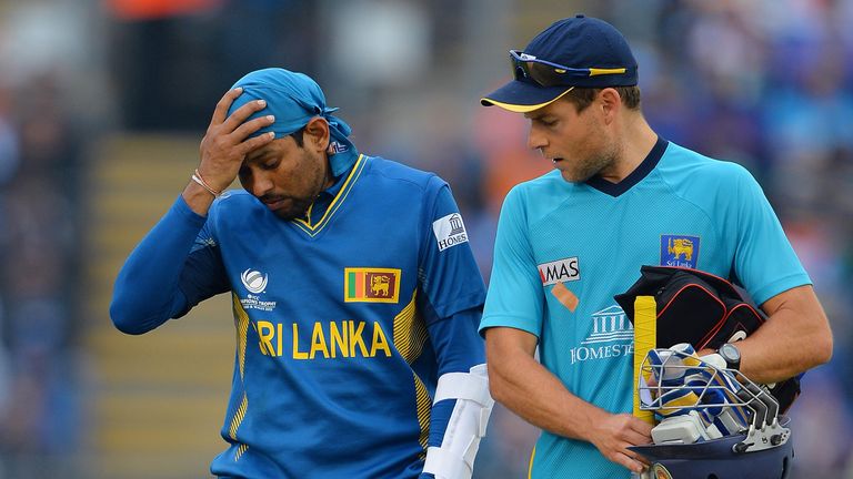 Tillakaratne Dilshan retires hurt during the 2013 ICC Champions Trophy semi-final cricket match between India and Sri Lanka at Cardiff