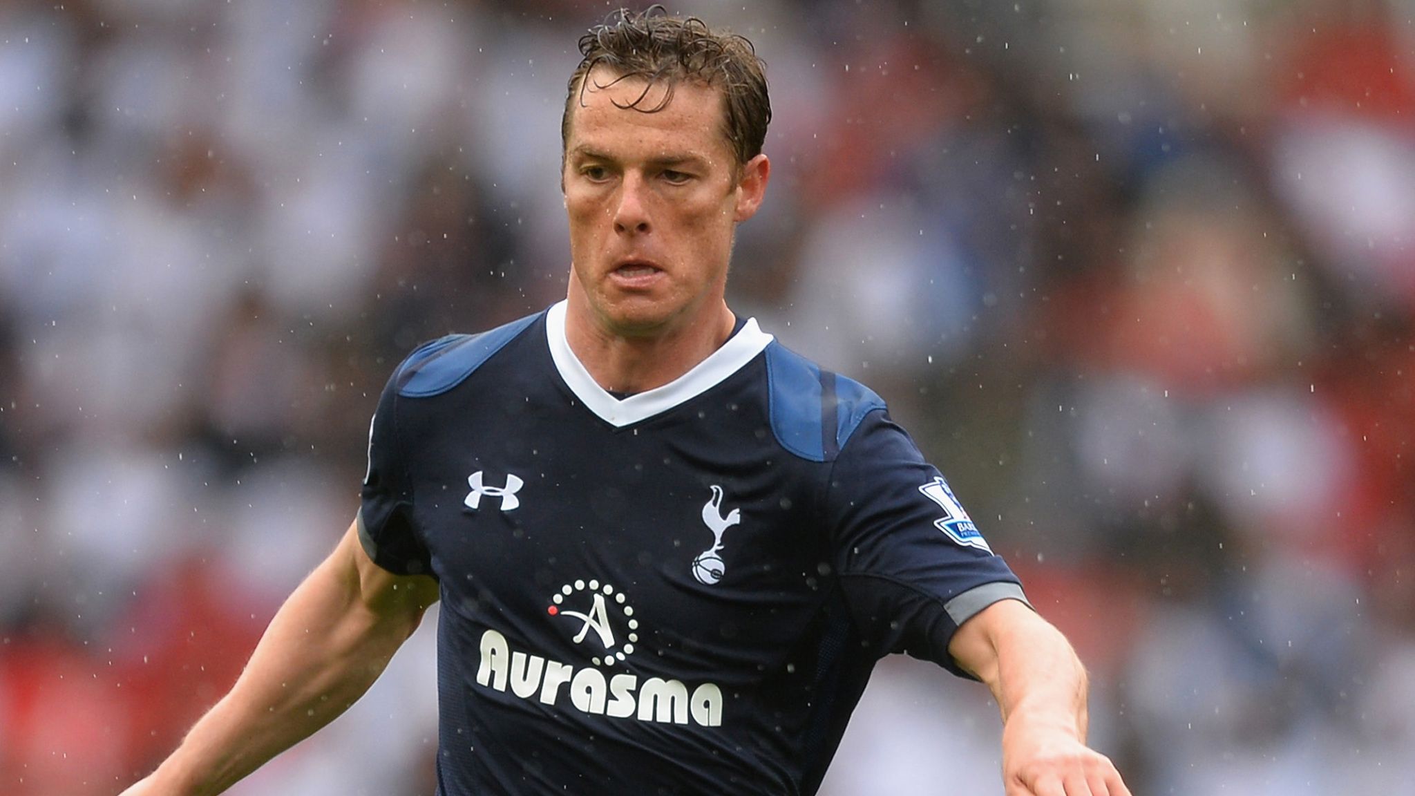 Tottenham accept bid from QPR for England midfielder Scott Parker