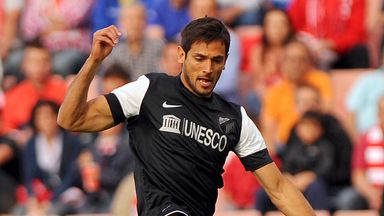 Roque Santa Cruz: Almost scored for Malaga