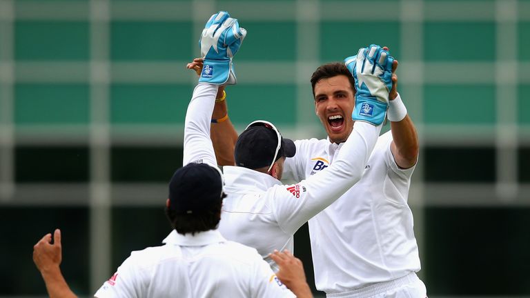 NOTTINGHAM, ENGLAND - JULY 10:  Steven Finn of England celebrates after taking the wicket of Ed Cowan of Australia during day one of the 1st Investec Ashes Test match between England and Australia at Trent Bridge Cricket Ground on July 10, 2013 in Nottingham, England.  (Photo by Ryan Pierse/Getty Images)