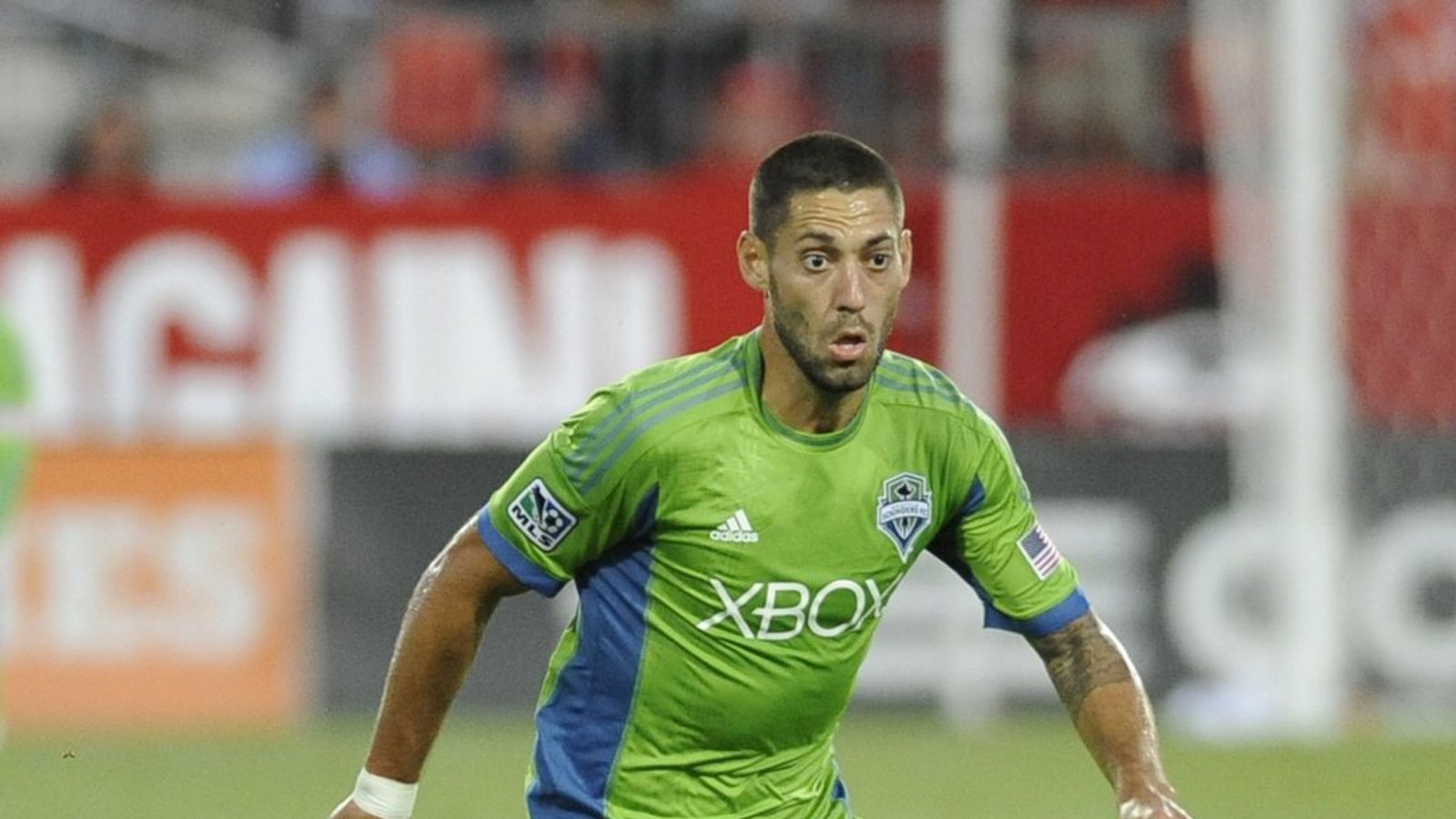 Transfer news: Fulham near agreement for Clint Dempsey loan