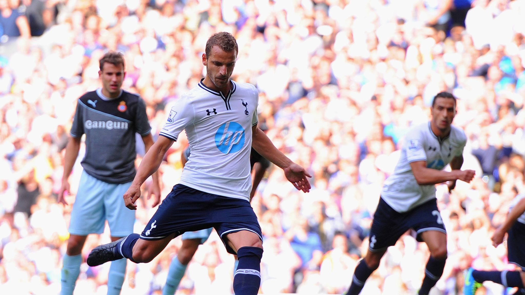 Roberto Soldado scores in Tottenham's 1-1 draw with Espanyol | Football  News | Sky Sports