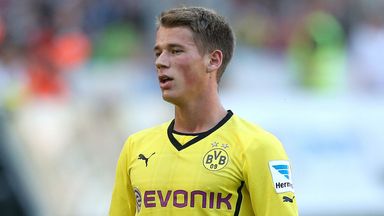 Image of Erik Durm: Held in high regard by Borussia Dortmund