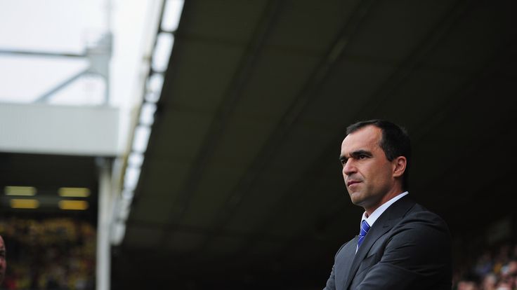 Roberto Martinez of Everton looks on during the Barclays Premier League match between Norwich City and Everton at Carrow Road