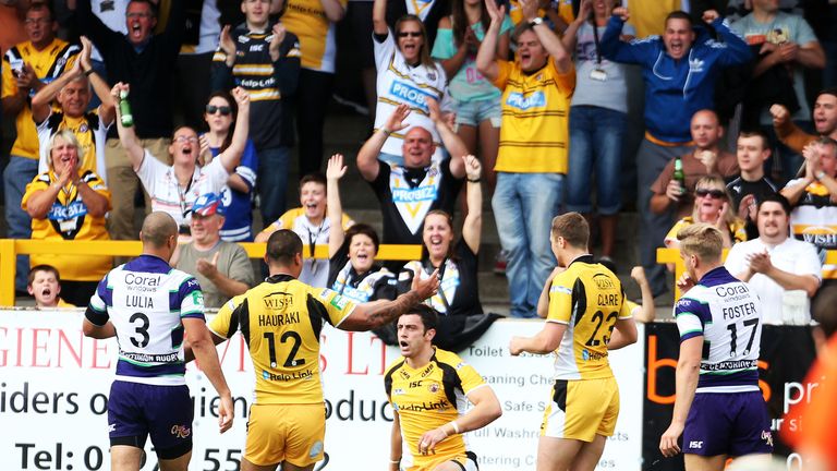 Kirk Dixon: Scored try and kicked six goals for Castleford Tigers