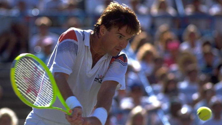 Jimmy Connors chases down a return from Brazils Jaime Oncins 02 September, 1992 at the US Open