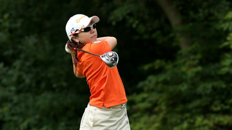 Mika Miyazato: Leader after the completion of the first round in France