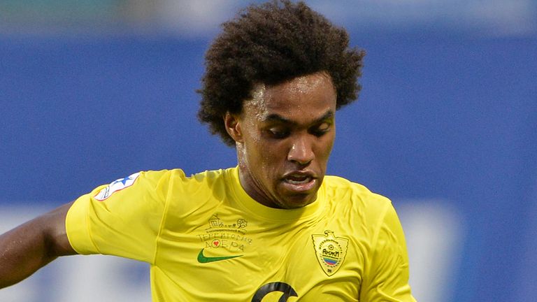 KHIMKI, RUSSIA - JULY 19: Willian of FC Anzhi Makhachkala in action during the Russian Premier League match between FC Dinamo Moscow and FC Anzhi Makhachkala at the Arena Khimki Stadium on July 19, 2013 in Khimki, Russia.  (Photo by Epsilon/Getty Images)