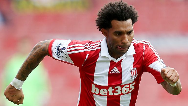 STOKE ON TRENT, ENGLAND - AUGUST 10:  Jermaine Pennant of Stoke during a Pre Season Friendly between Stoke City and Genoa at Britannia Stadium on August 10, 2013 in Stoke, England.  (Photo by Scott Heavey/Getty Images)