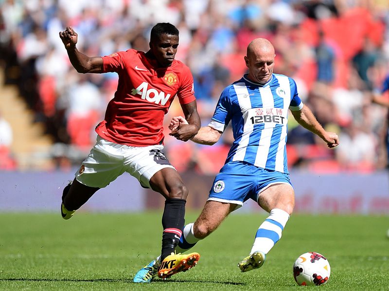 football-fa-community-shield-2013-wembley-stadium-wilfried-zaha-stephen-crainey_2985692.jpg