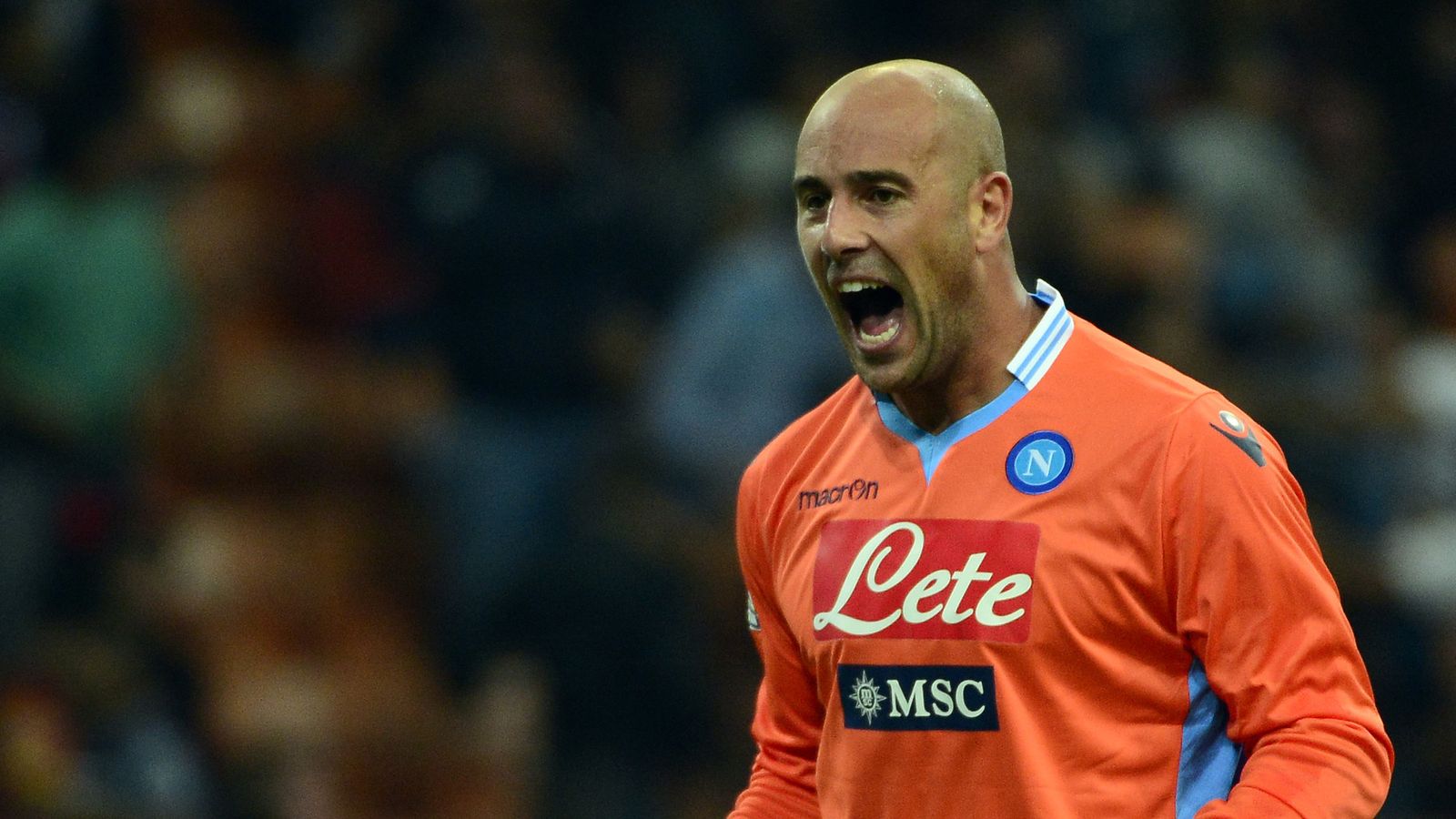  Pepe Reina reacts in anger after making a mistake that led to a goal for Everton in 2006.