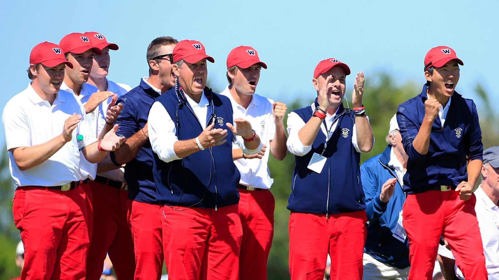 Walker Cup United States dominate singles to take fourpoint lead in