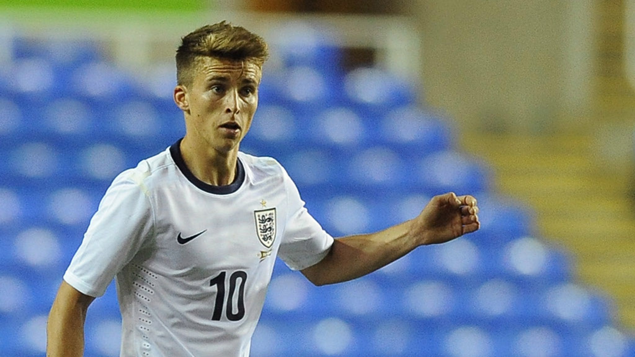 Tom Carroll unavailable for QPR as Spurs ponder recall of midfielder