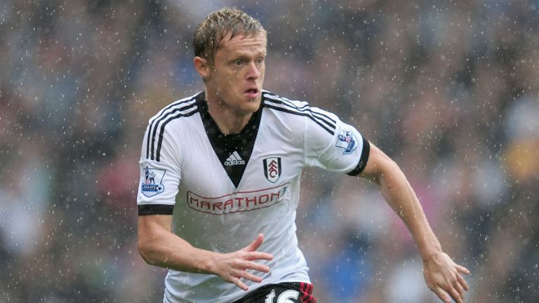 Damien Duff of Fulham in action against Arsenal