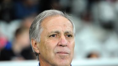 Image of Rene Girard: Lille fullback Corchia still wants to move to Girard's team